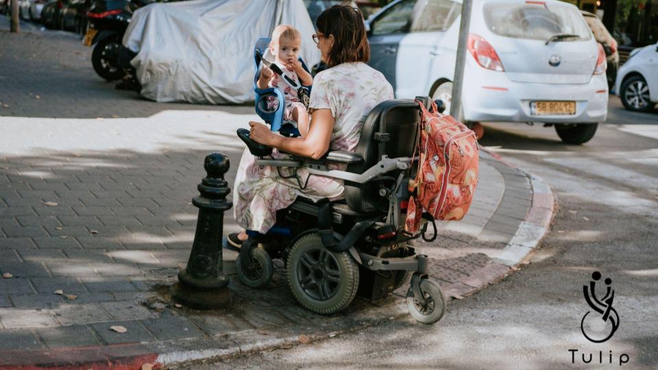 אלה מור 7 – ella n