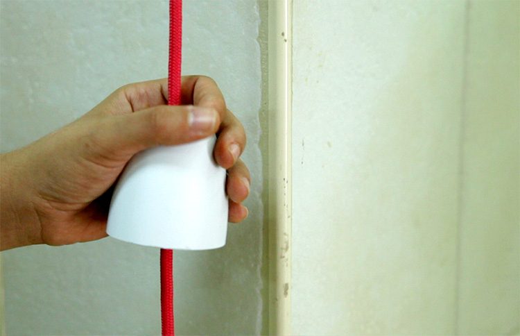 צורת האחיזה. צילום: שגיא שכטר.